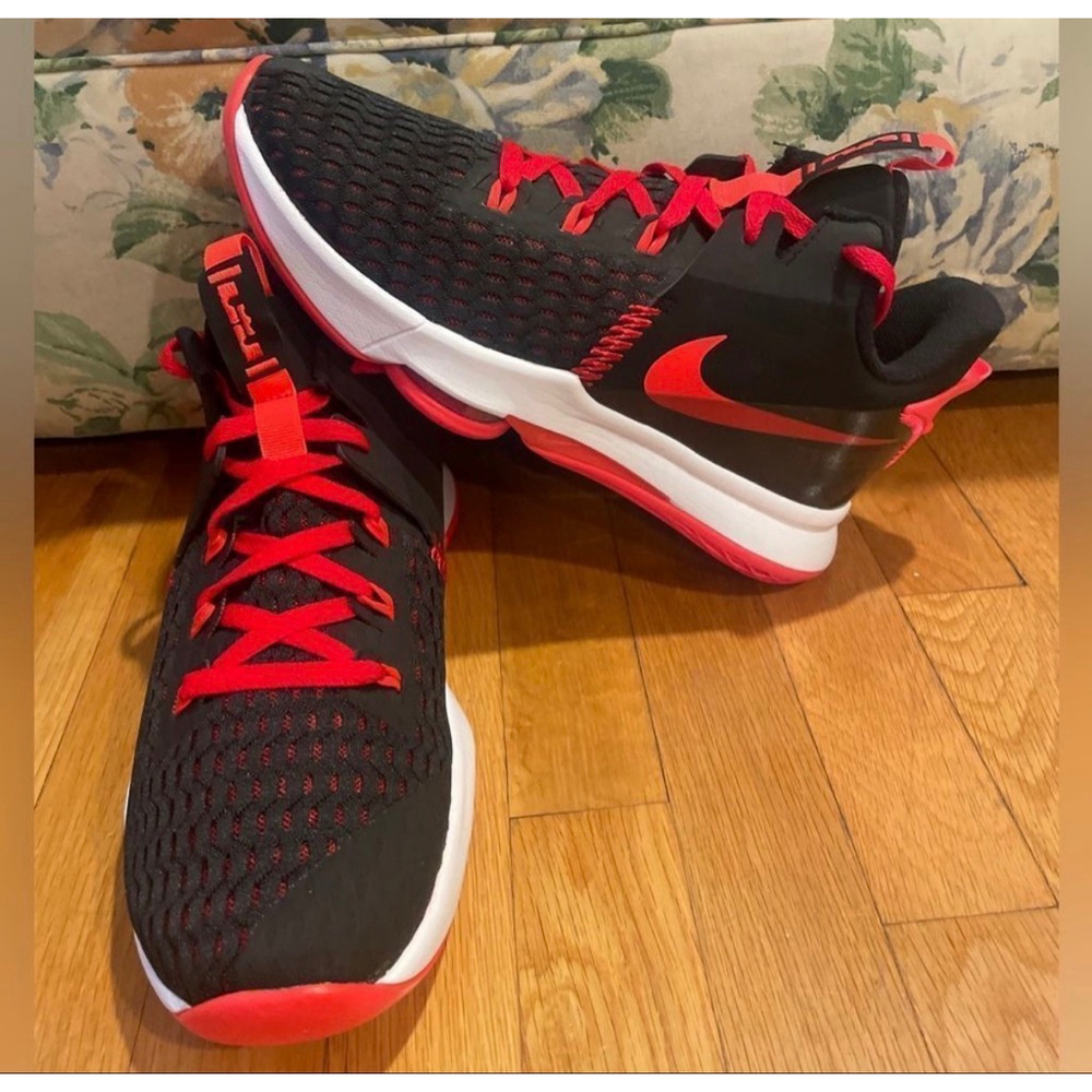 Nike LeBron Witness 5 Shoes Men’s Size 12 Bred Black Red Crimson CQ9380-005